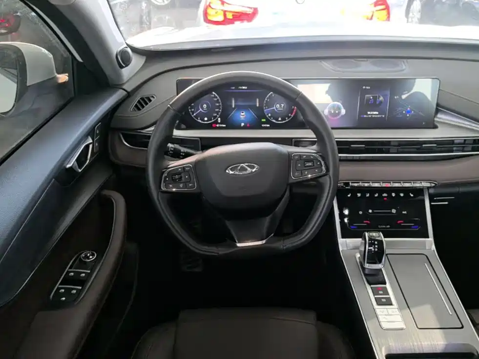 Chery Tiggo 7 — фото 10