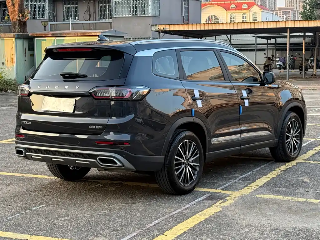 Chery Tiggo 8 — фото 7