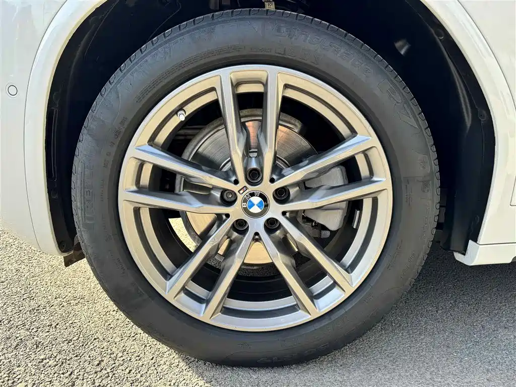 BMW X3 — фото 11