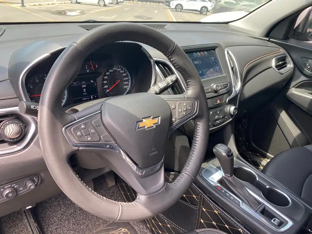 Chevrolet Equinox — фото 10