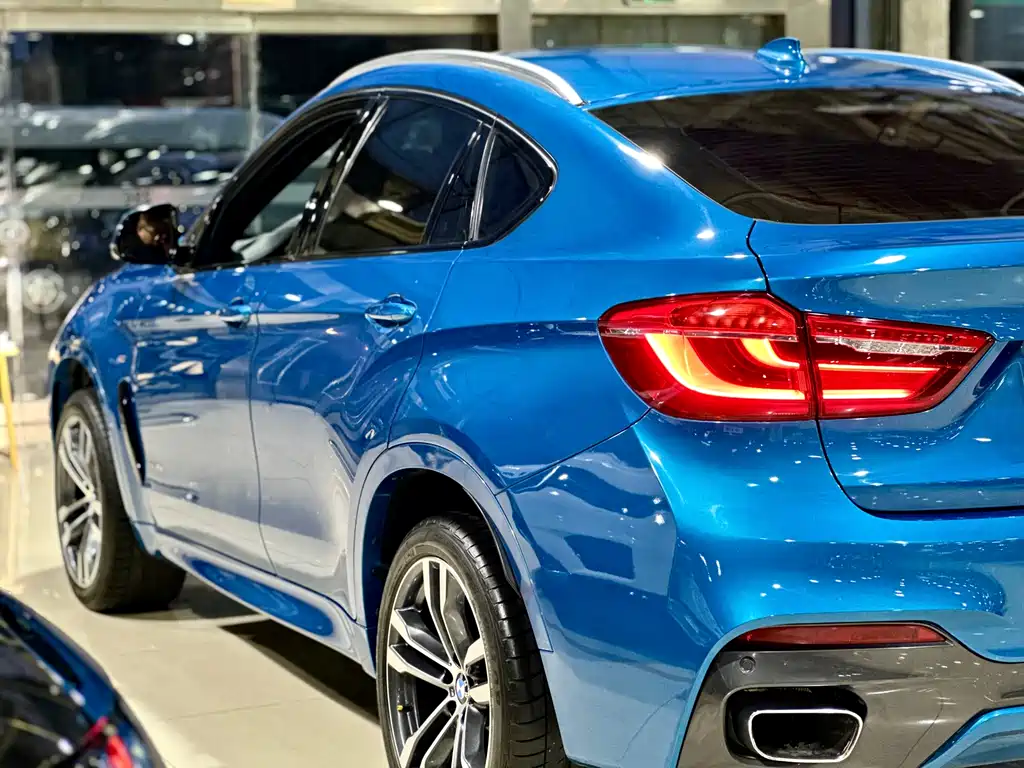 BMW X6 — фото 14