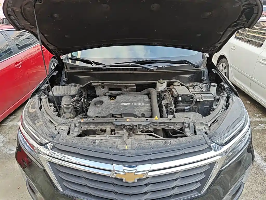 Chevrolet Equinox — фото 19