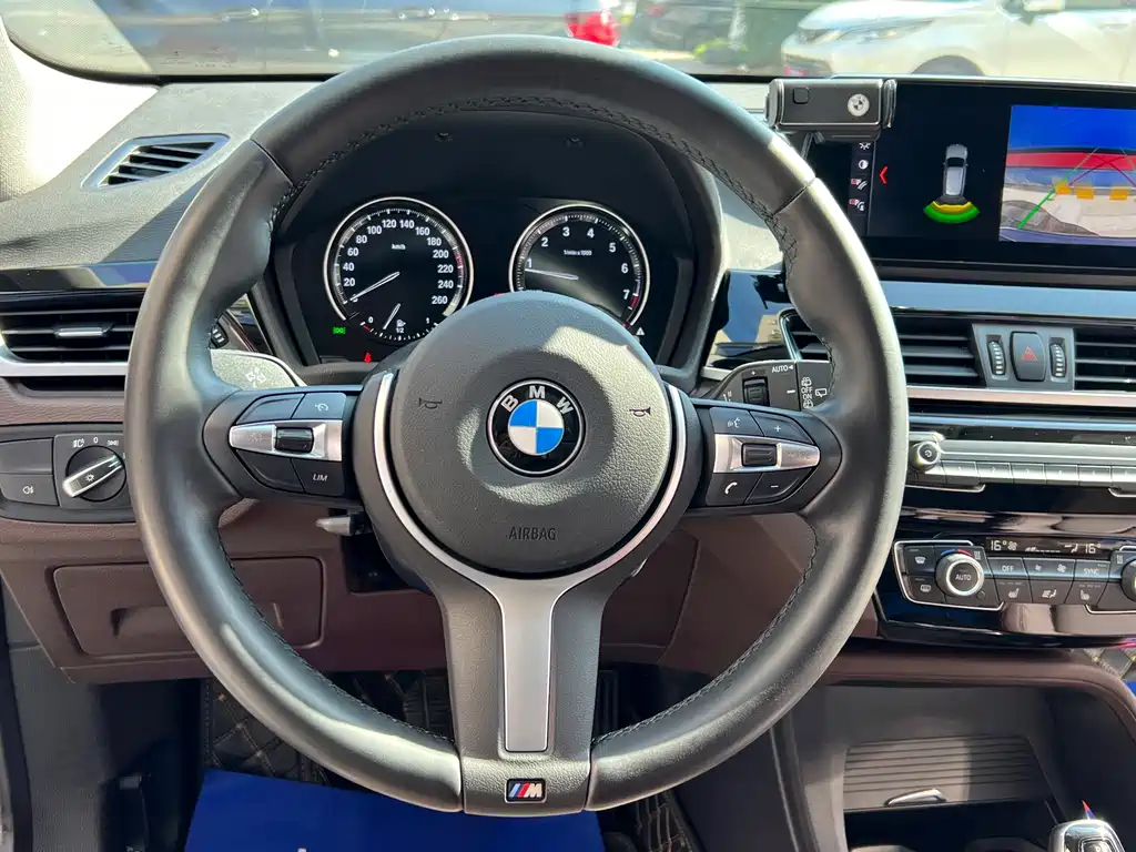 BMW X1 — фото 13
