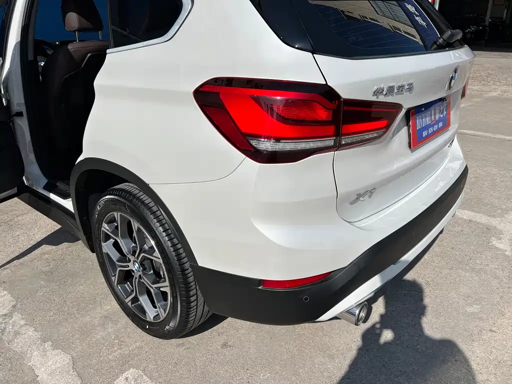 BMW X1 — фото 19