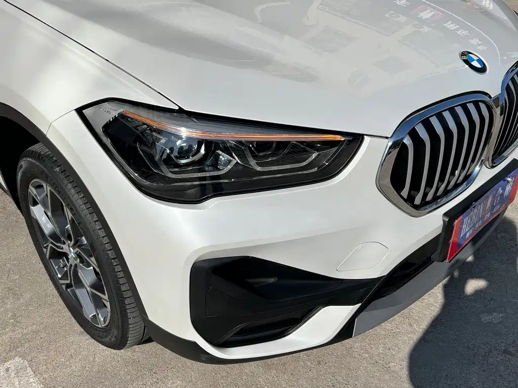 BMW X1 — фото 32