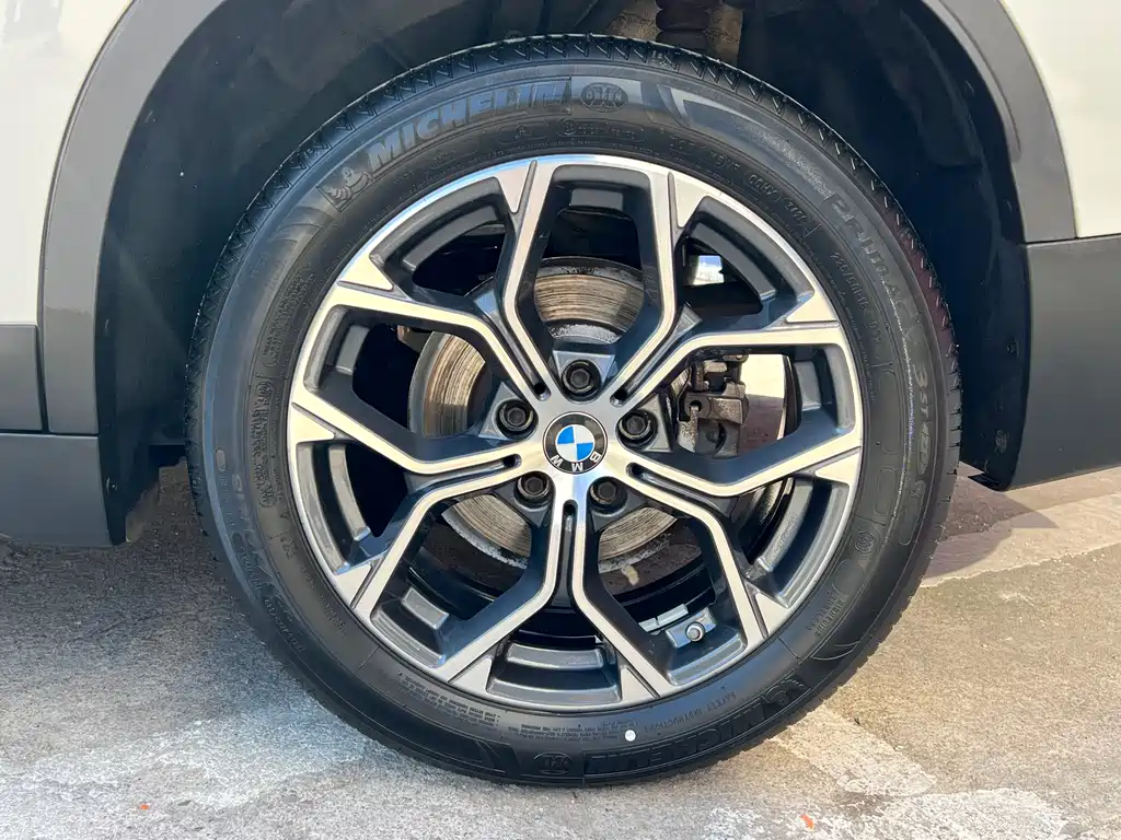 BMW X1 — фото 33