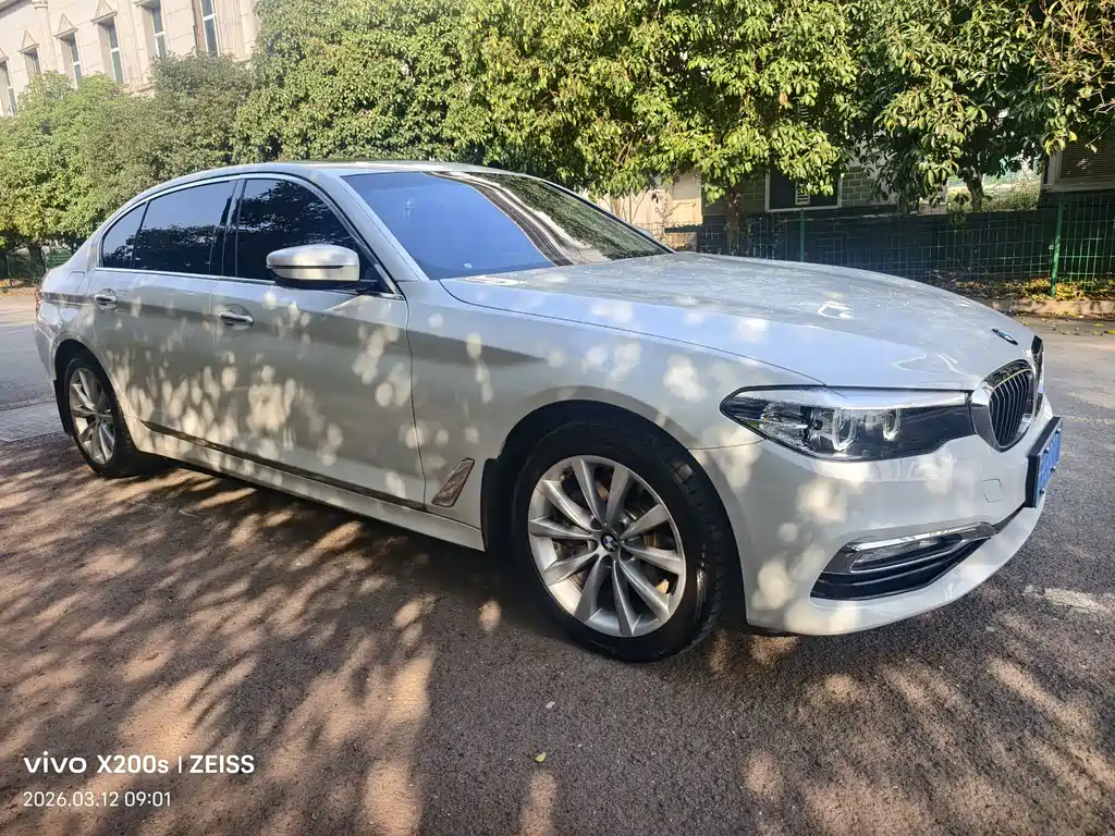 BMW 5 Series — фото 3