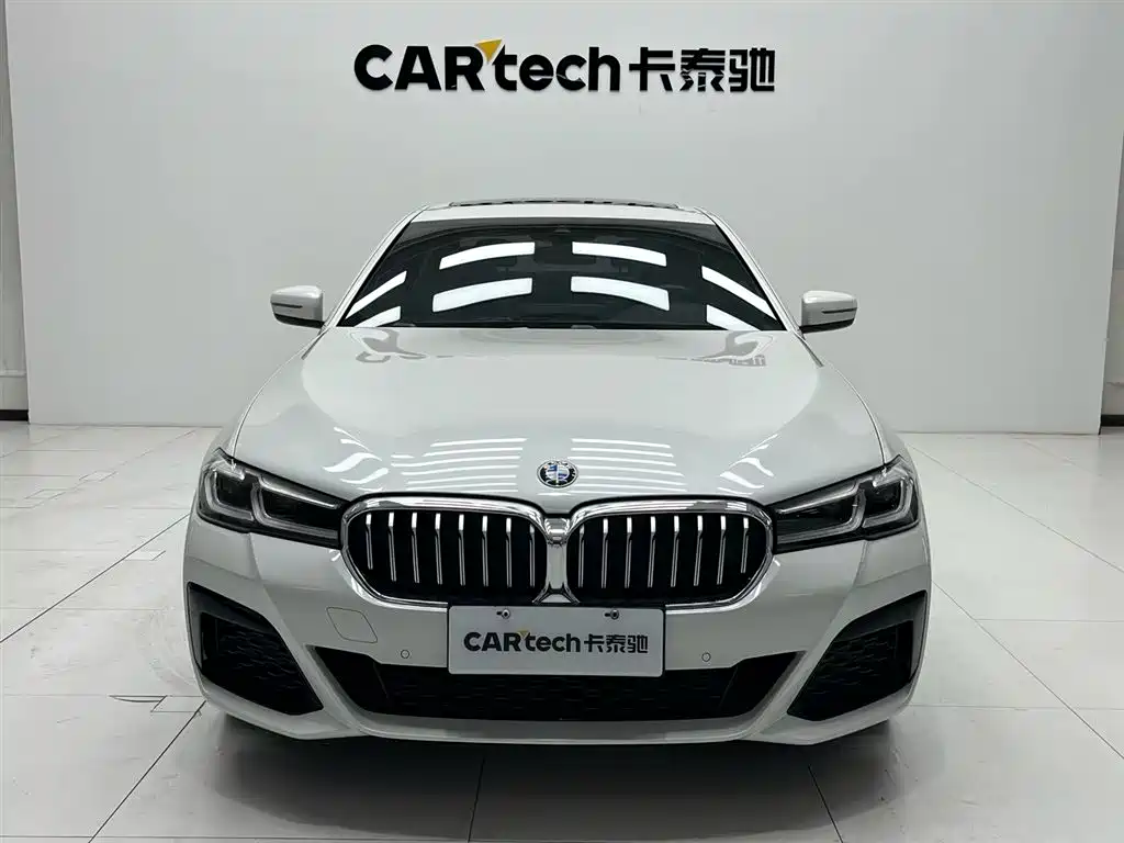 BMW 5 Series — фото 2