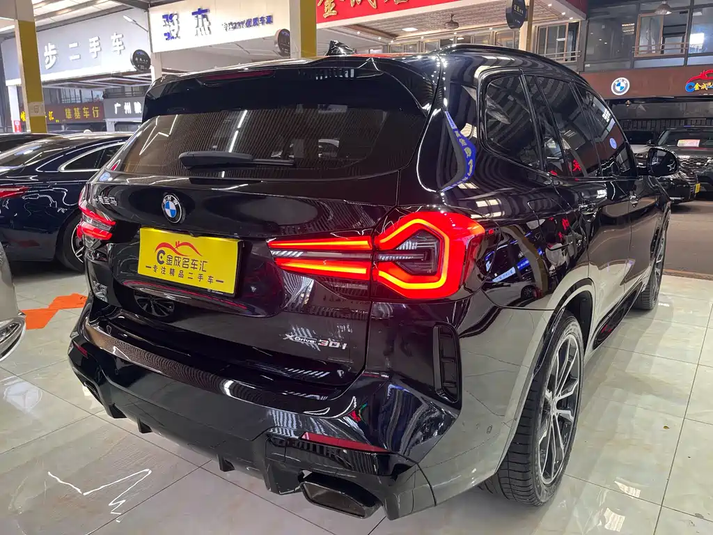 BMW X3 — фото 30