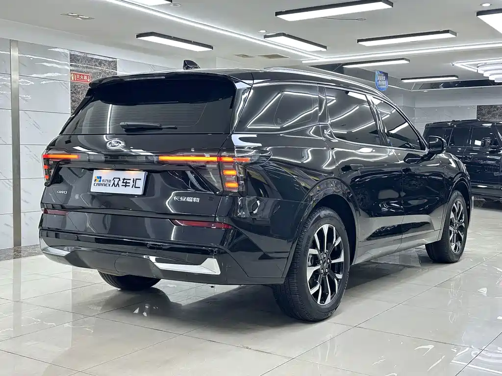 Ford Edge — фото 6