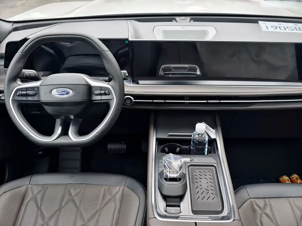 Ford Edge — фото 6
