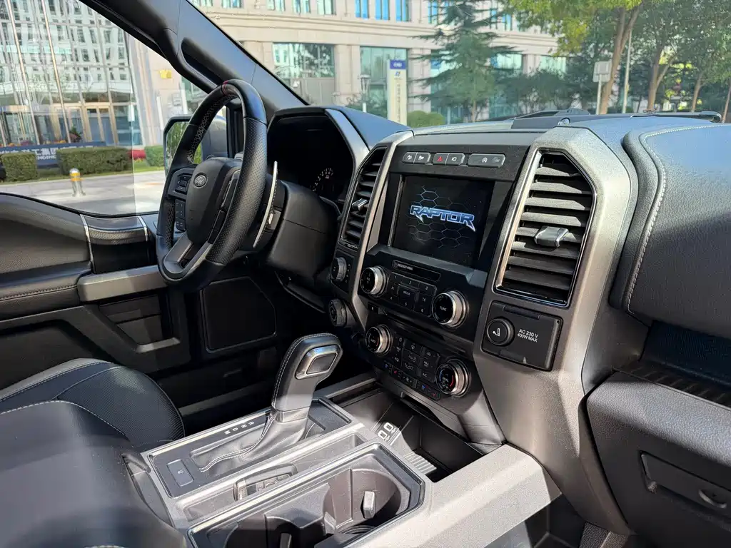Ford F-150 Raptor — фото 21