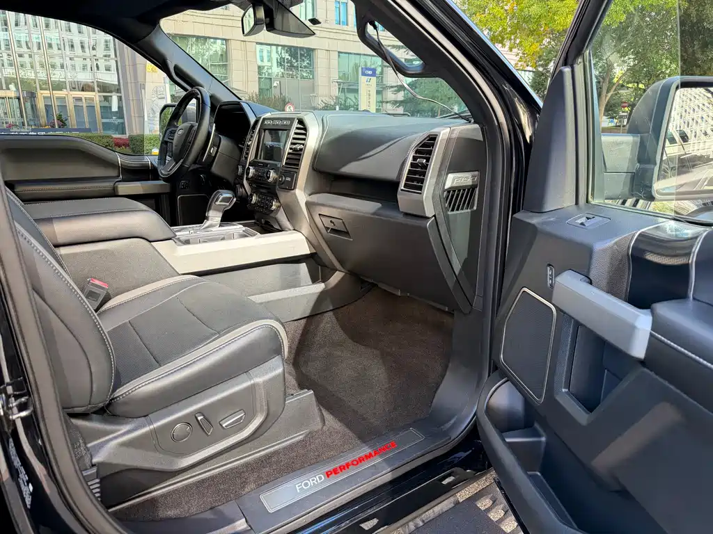 Ford F-150 Raptor — фото 23