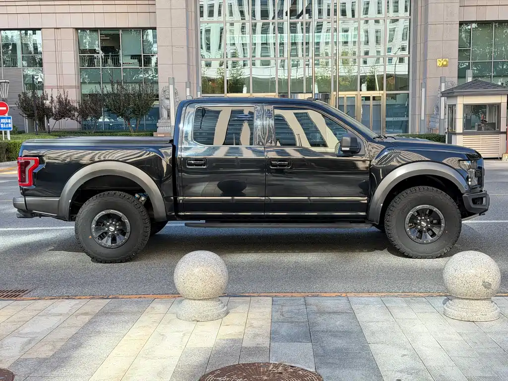 Ford F-150 Raptor — фото 4