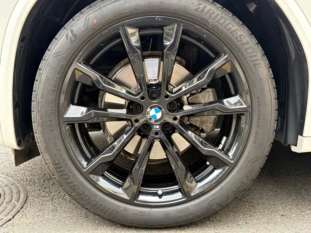BMW X3 — фото 24