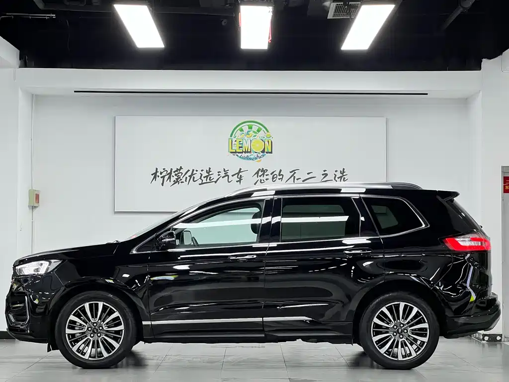 Ford Edge — фото 5