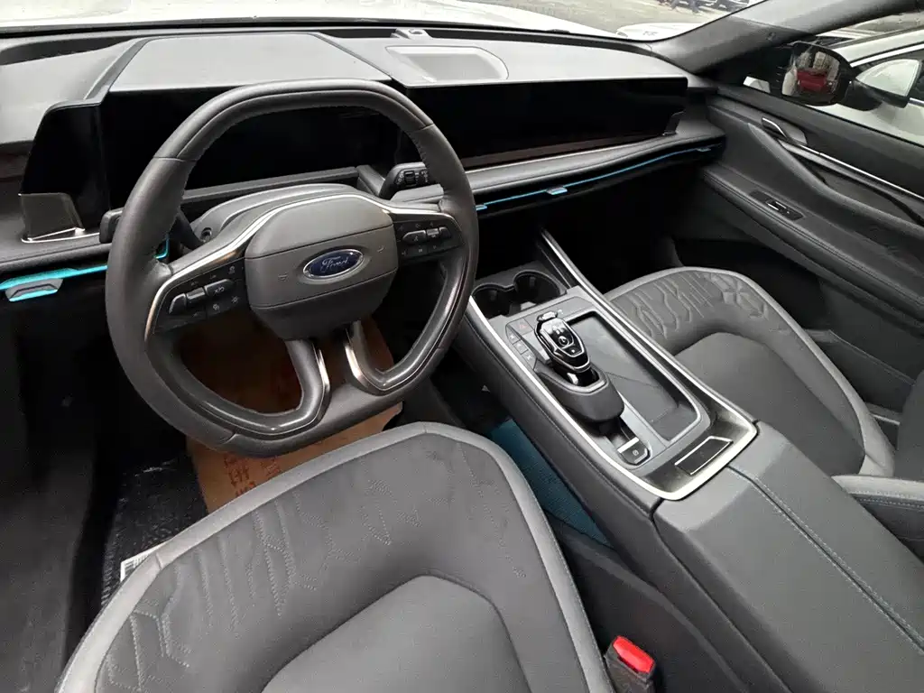 Ford Edge — фото 8