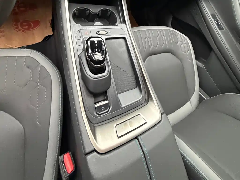 Ford Edge — фото 9