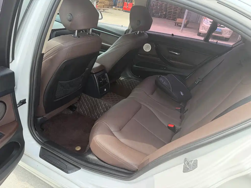 BMW 3 Series — фото 11