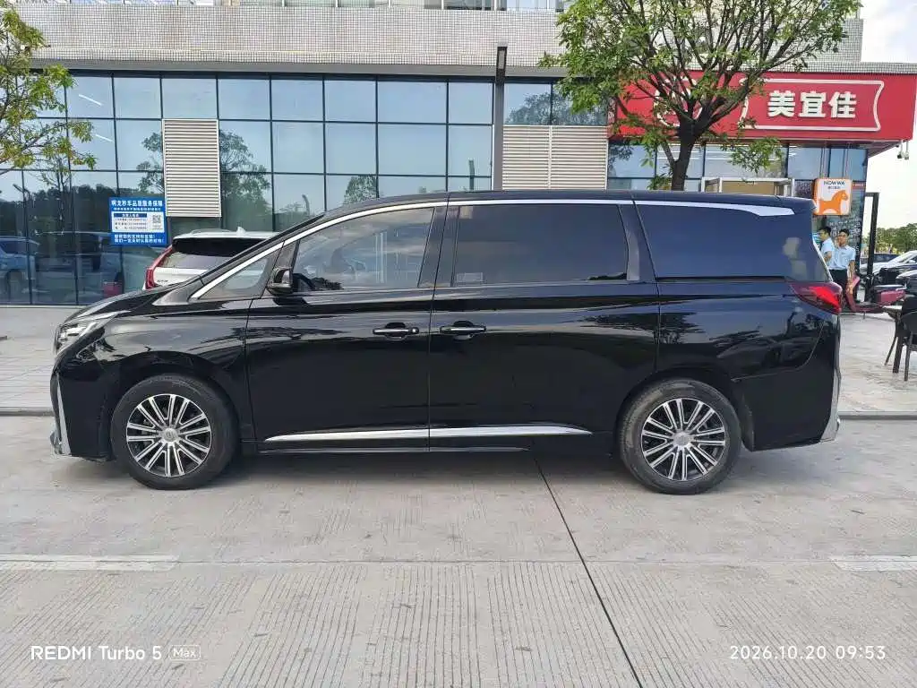 GAC Motor Trumpchi M8 — фото 3