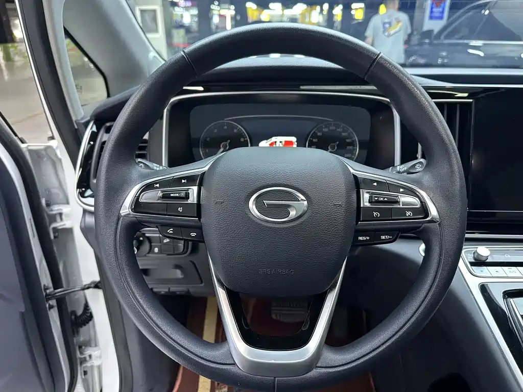 GAC Motor Trumpchi M8 — фото 19
