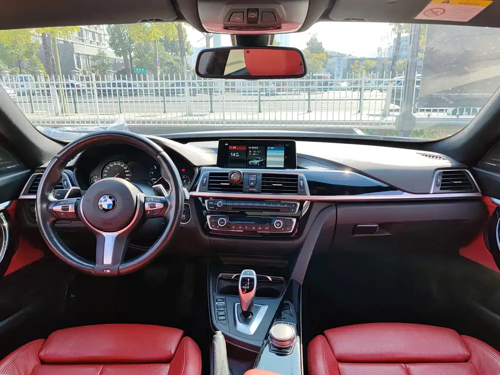 BMW 3 Series GT — фото 11