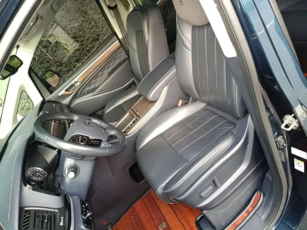 GAC Motor Trumpchi M8 — фото 14