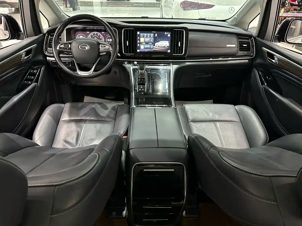 GAC Motor Trumpchi M8 — фото 9