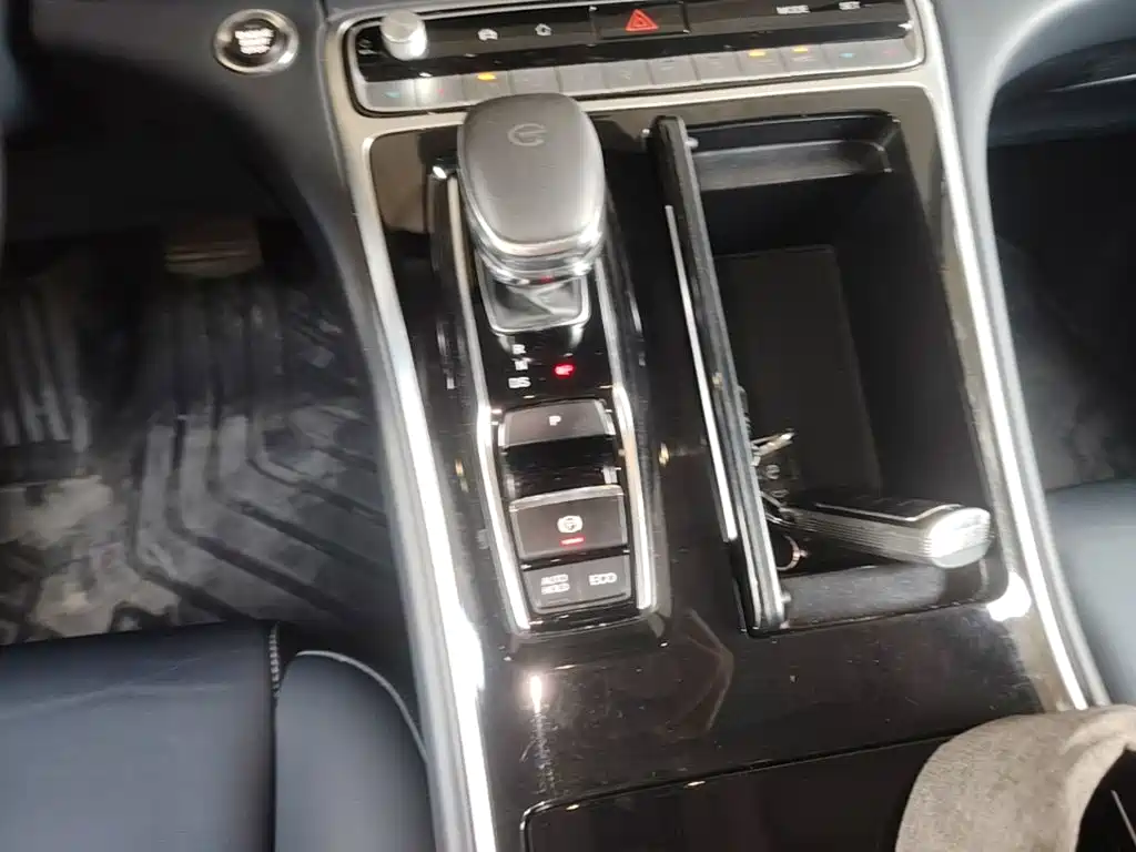 GAC Motor Trumpchi M8 — фото 13