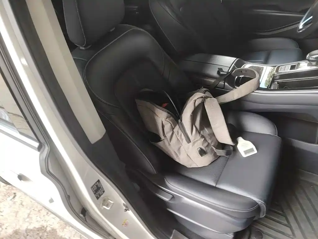 GAC Motor Trumpchi M8 — фото 24