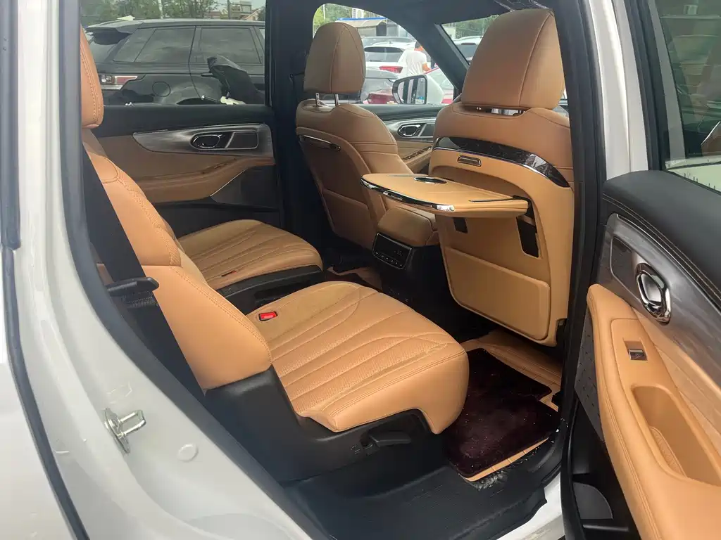 GAC Motor Trumpchi ES9 — фото 20
