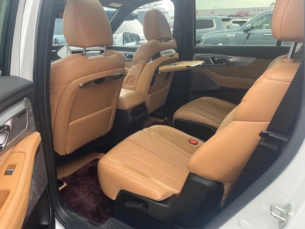 GAC Motor Trumpchi ES9 — фото 8
