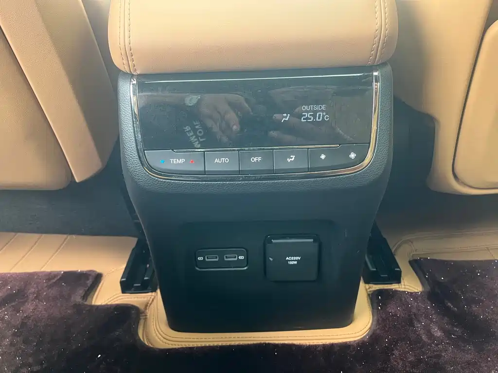 GAC Motor Trumpchi ES9 — фото 9