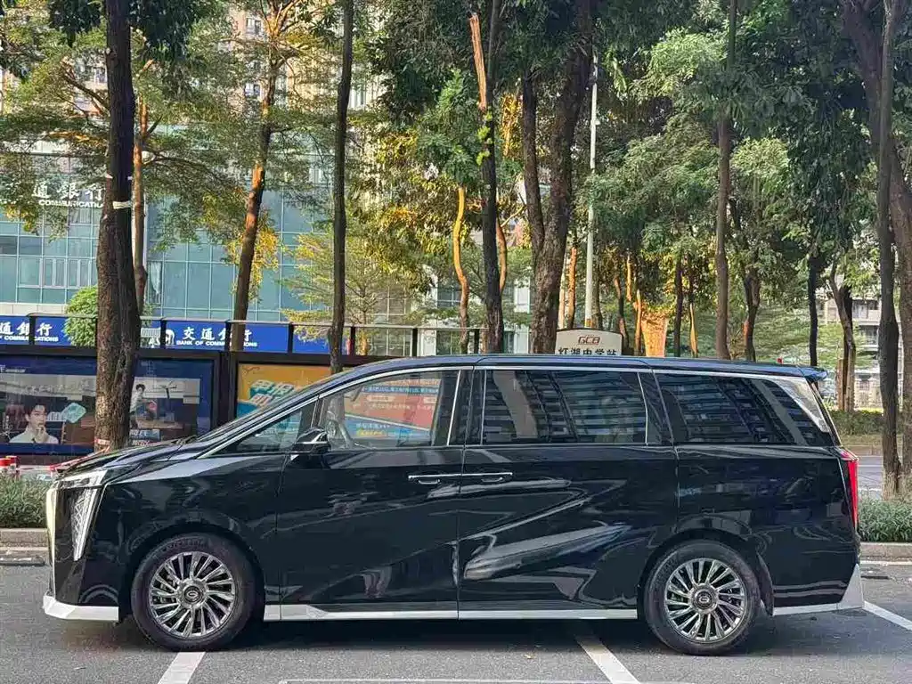 GAC Motor Trumpchi M8 — фото 3