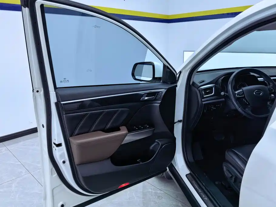 GAC Motor Trumpchi GS7 — фото 7