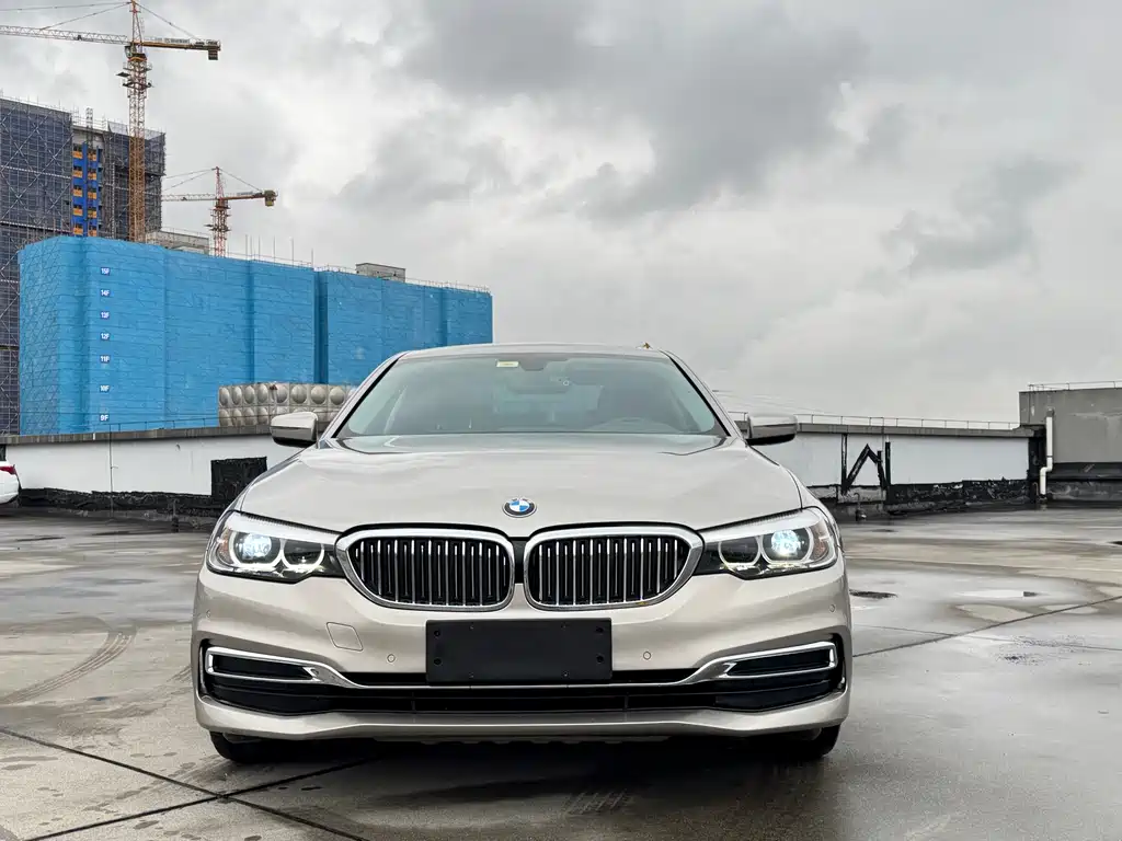 BMW 5 Series — фото 2