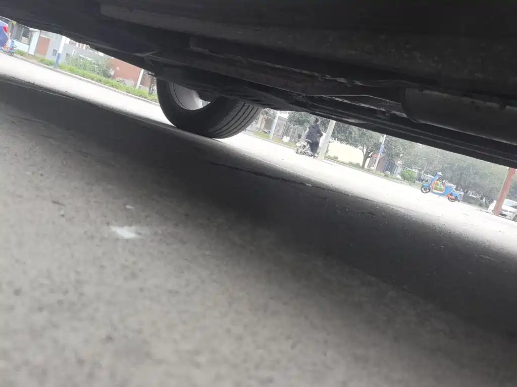 Geely Monjaro — фото 17