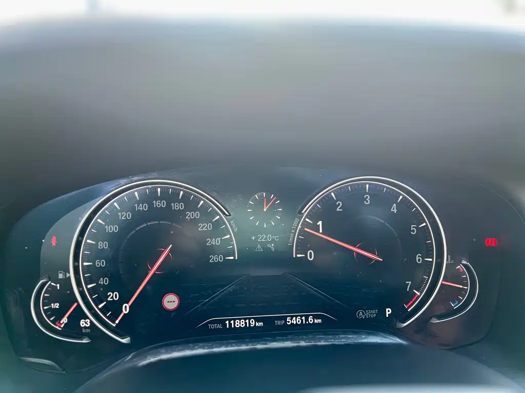 BMW 7 Series — фото 17
