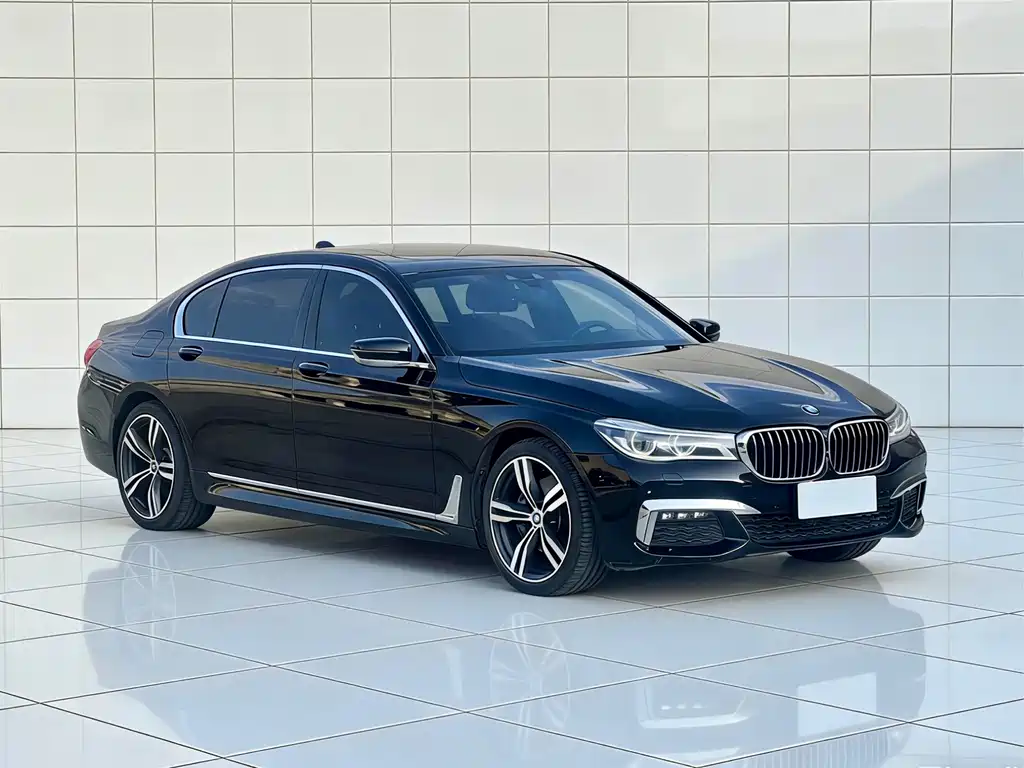 BMW 7 Series — фото 3