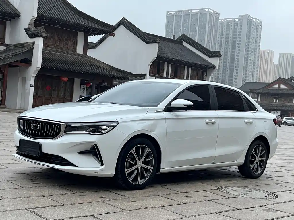 Geely Emgrand — фото 1