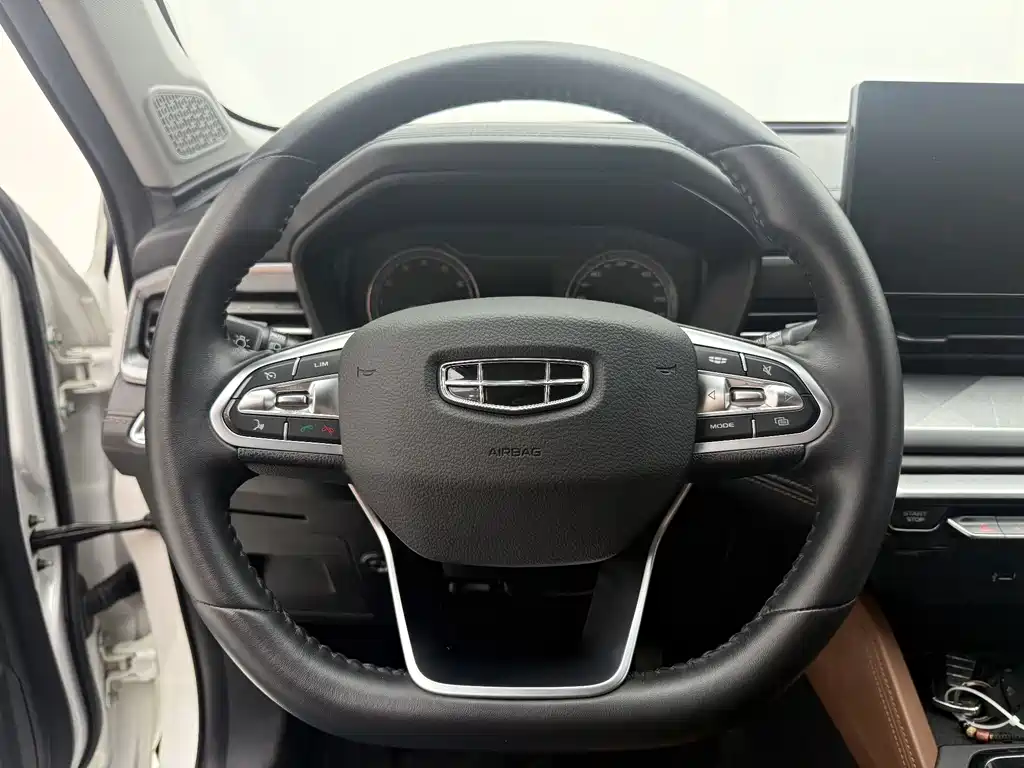 Geely Vision X6 — фото 11