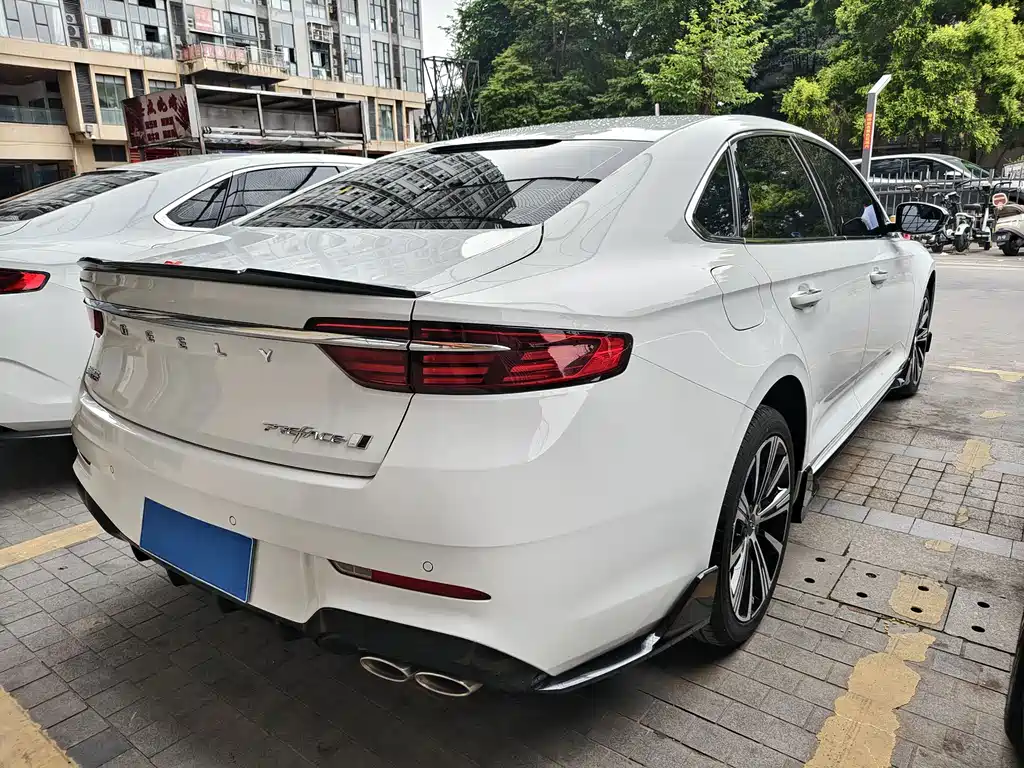 Geely Preface — фото 14