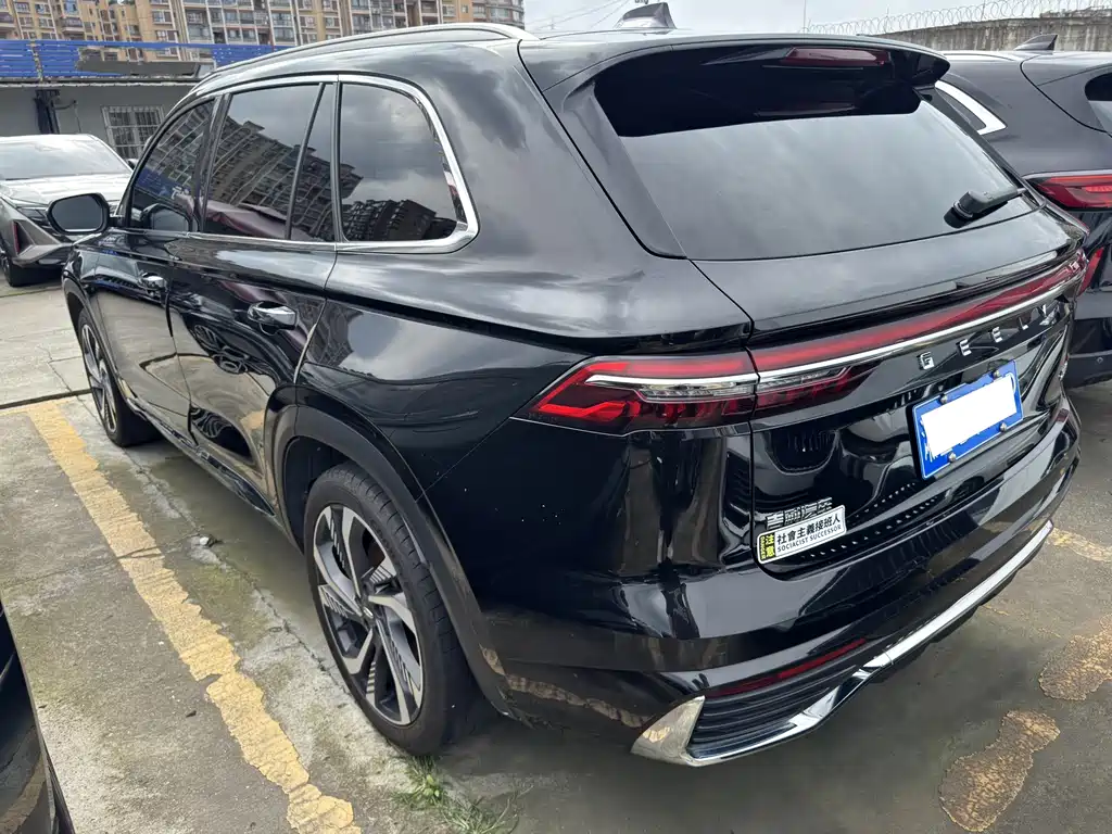 Geely Monjaro — фото 15
