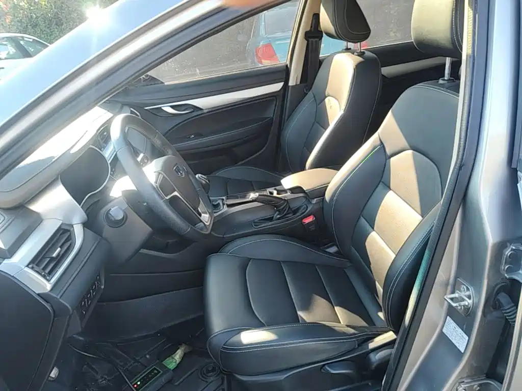 Geely Vision S1 — фото 14