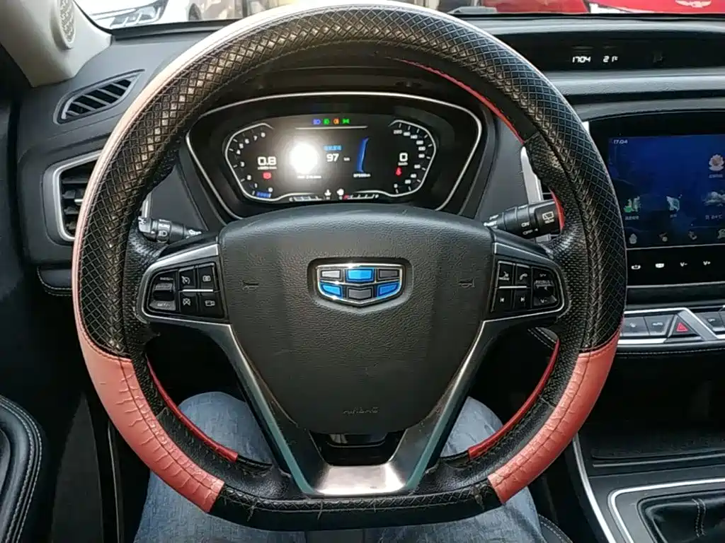 Geely Vision X6 — фото 10