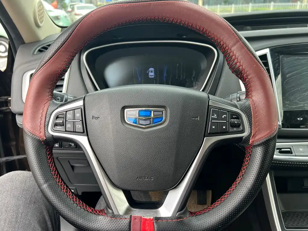 Geely Vision X6 — фото 17
