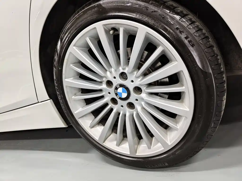 BMW 3 Series — фото 16
