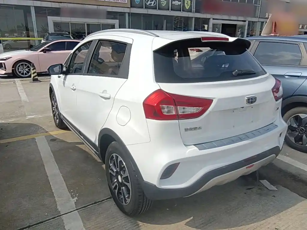Geely Vision X3 — фото 4