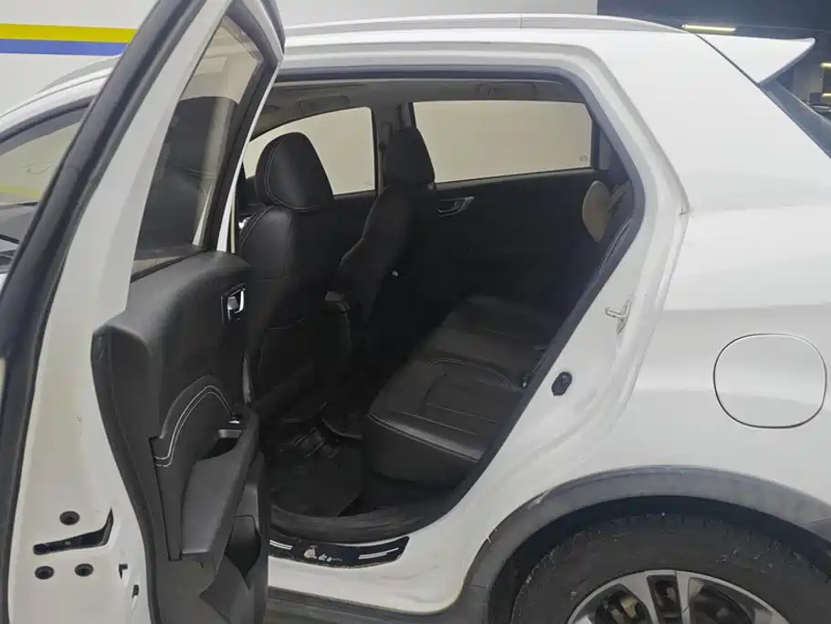 Geely Vision X3 — фото 11