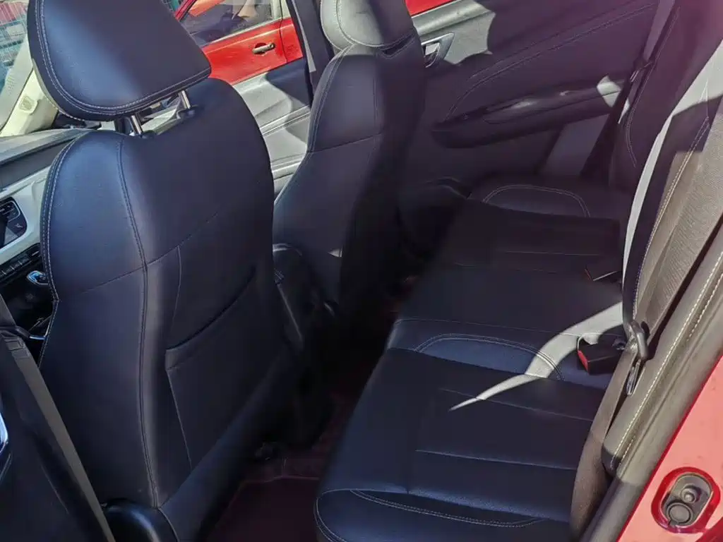Geely Vision X3 — фото 11